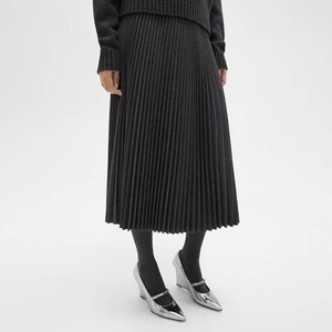 Pleated Midi Skirt in Wool-Blend Flannel. t(or)  강추~ 띠어리 베스트셀러에요